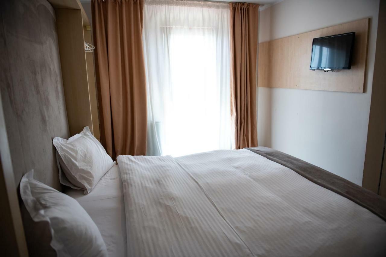 בוזאו Hotel Nova מראה חיצוני תמונה